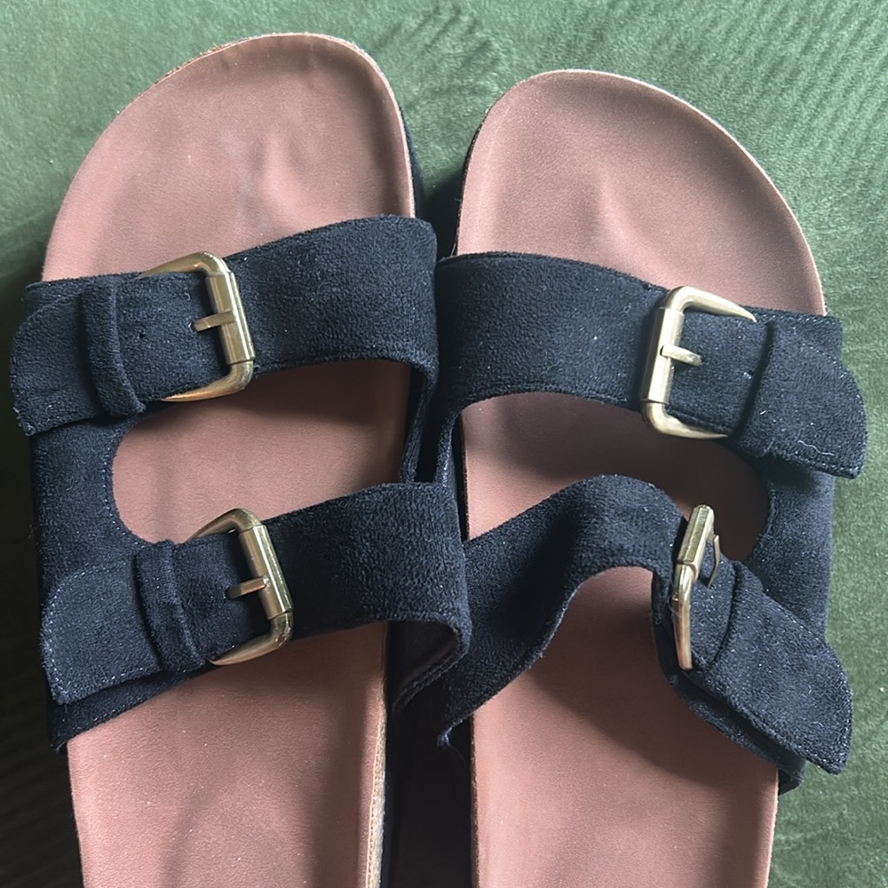 Platform sandals! - Picture 4 of 5